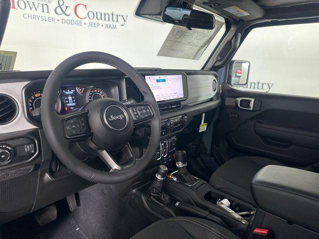 new 2025 Jeep Wrangler car, priced at $46,040
