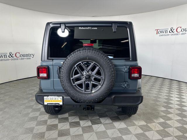 new 2025 Jeep Wrangler car, priced at $46,040