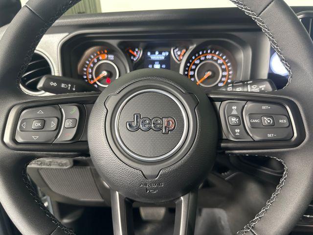 new 2025 Jeep Wrangler car, priced at $46,040