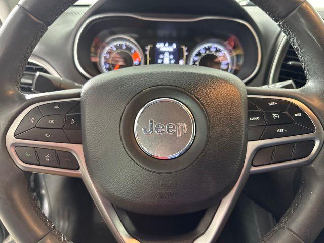 used 2020 Jeep Cherokee car, priced at $17,131