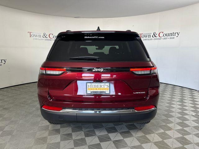 new 2025 Jeep Grand Cherokee car, priced at $39,175