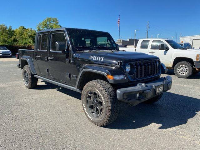 used 2021 Jeep Gladiator car, priced at $27,293