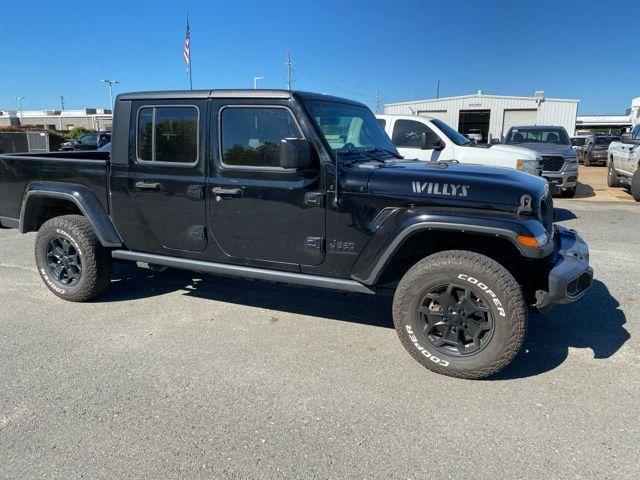 used 2021 Jeep Gladiator car, priced at $27,293