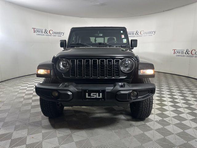 used 2021 Jeep Gladiator car, priced at $25,315