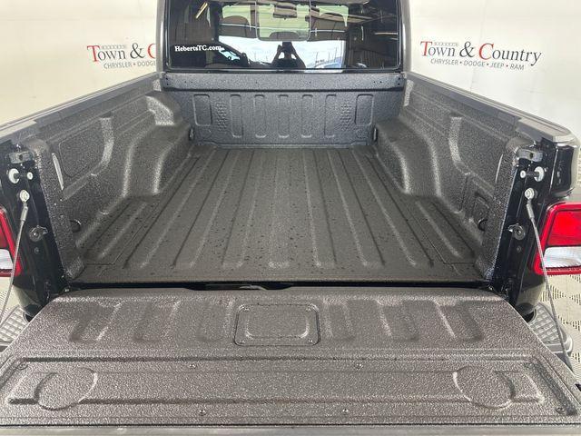 new 2025 Jeep Gladiator car, priced at $43,145