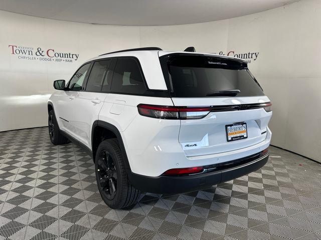 new 2025 Jeep Grand Cherokee car, priced at $47,140