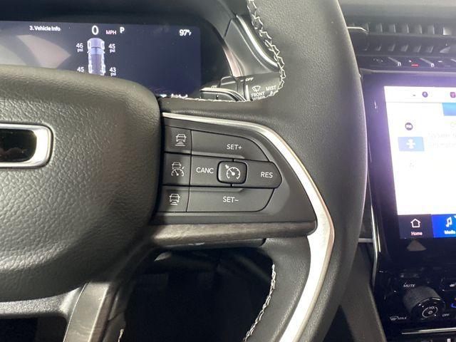 new 2025 Jeep Grand Cherokee car, priced at $47,140