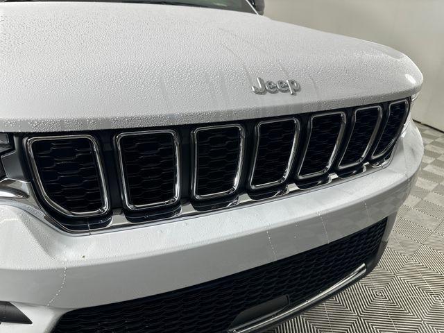 new 2025 Jeep Grand Cherokee car, priced at $36,125