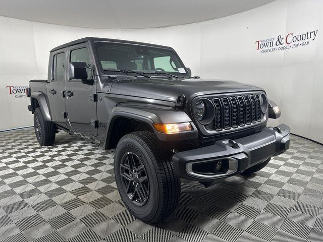 new 2024 Jeep Gladiator car, priced at $44,691