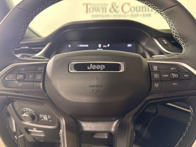 new 2024 Jeep Grand Cherokee car, priced at $42,175