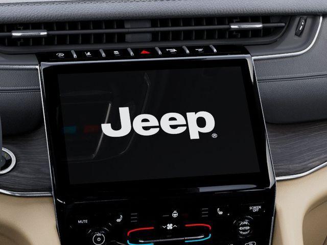 new 2025 Jeep Grand Cherokee car, priced at $43,300