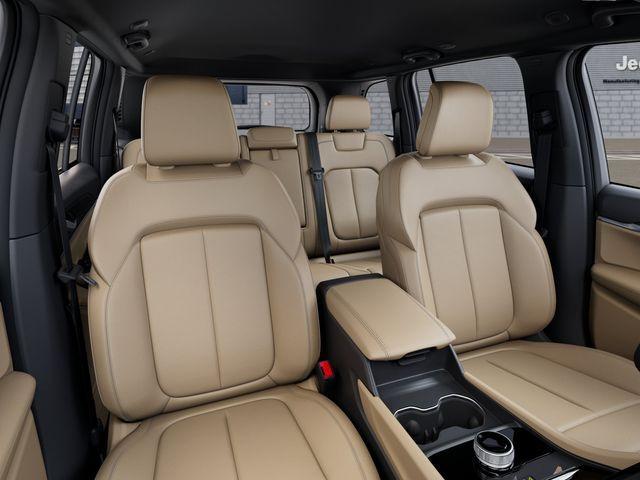 new 2025 Jeep Grand Cherokee car, priced at $43,300