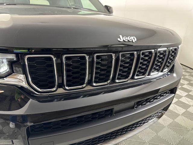 new 2025 Jeep Grand Cherokee L car, priced at $44,295