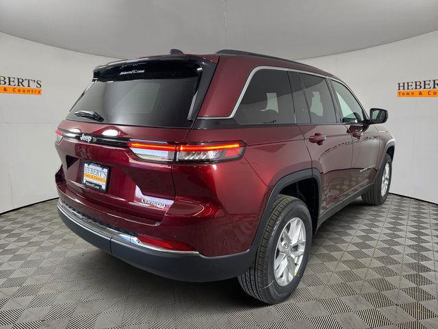 new 2025 Jeep Grand Cherokee car, priced at $37,170