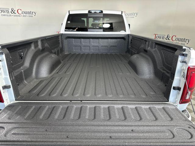 new 2025 Ram 3500 car, priced at $90,325