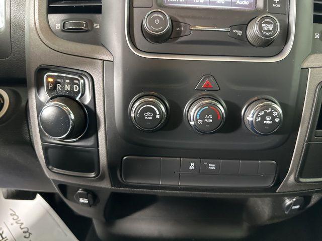 used 2021 Ram 1500 Classic car, priced at $25,000