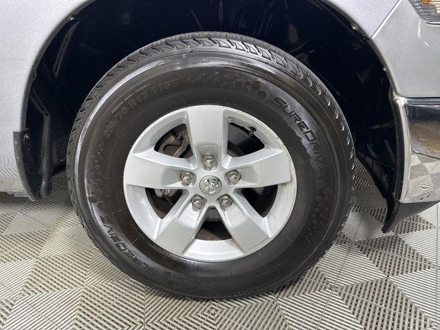 used 2021 Ram 1500 Classic car, priced at $25,000