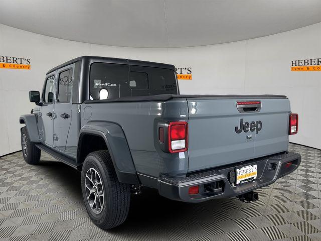 new 2024 Jeep Gladiator car, priced at $52,825