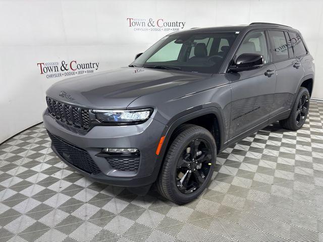 new 2025 Jeep Grand Cherokee car, priced at $49,220