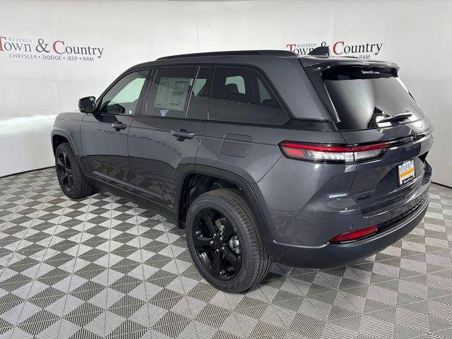 new 2025 Jeep Grand Cherokee car, priced at $46,606