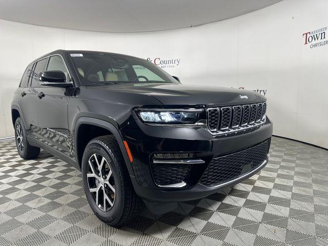 new 2024 Jeep Grand Cherokee car, priced at $39,795