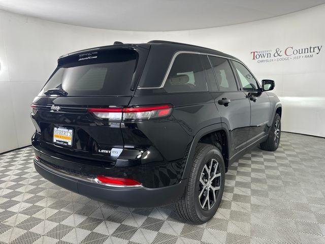 new 2024 Jeep Grand Cherokee car, priced at $39,795