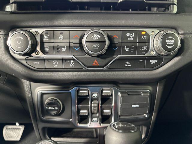 new 2025 Jeep Gladiator car, priced at $46,622