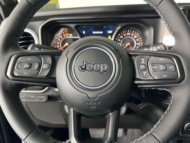 new 2025 Jeep Gladiator car, priced at $46,622