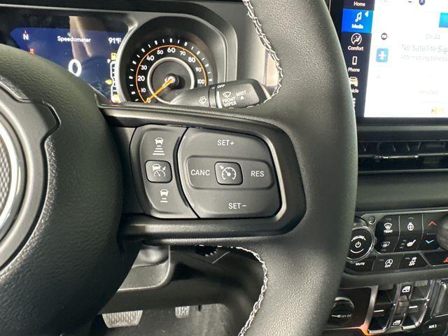 new 2025 Jeep Gladiator car, priced at $46,622