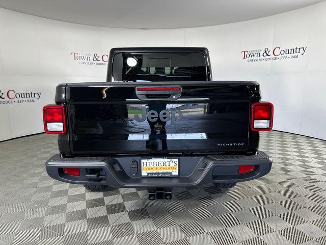 new 2025 Jeep Gladiator car, priced at $46,622