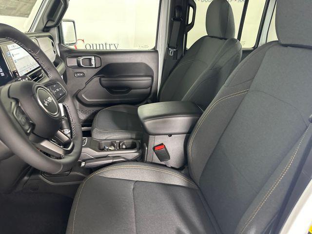 new 2025 Jeep Wrangler car, priced at $54,538