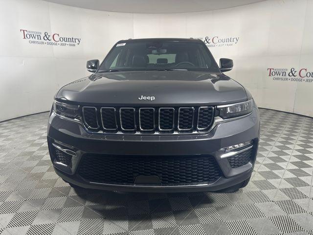 new 2024 Jeep Grand Cherokee car, priced at $39,195