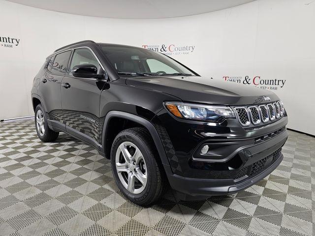 new 2024 Jeep Compass car, priced at $33,135