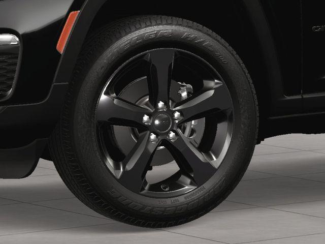 new 2025 Jeep Grand Cherokee car, priced at $46,985