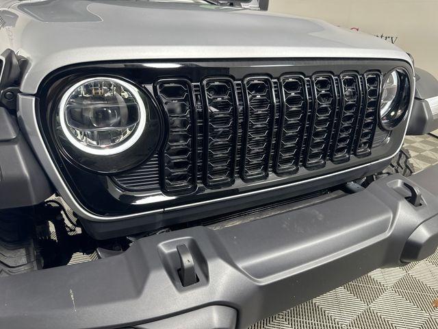 new 2024 Jeep Wrangler car, priced at $47,775