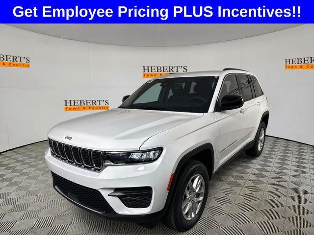 new 2025 Jeep Grand Cherokee car, priced at $40,575