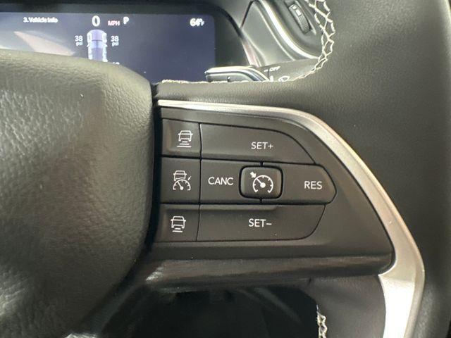 new 2025 Jeep Grand Cherokee car, priced at $40,575