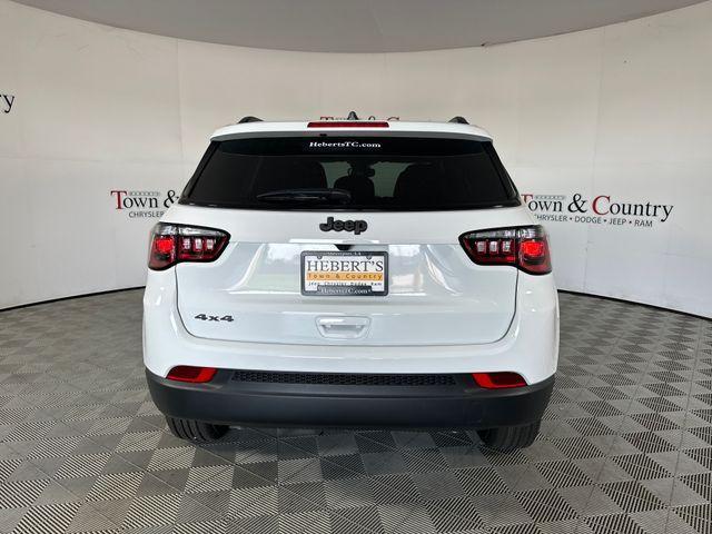 new 2025 Jeep Compass car, priced at $31,260