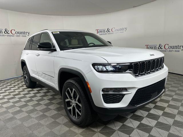 new 2025 Jeep Grand Cherokee car, priced at $38,900