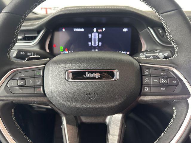 new 2025 Jeep Grand Cherokee car, priced at $47,985