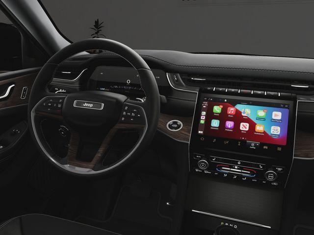 new 2025 Jeep Grand Cherokee car, priced at $44,735
