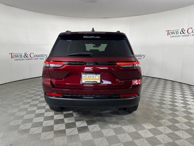 new 2025 Jeep Grand Cherokee car, priced at $47,985