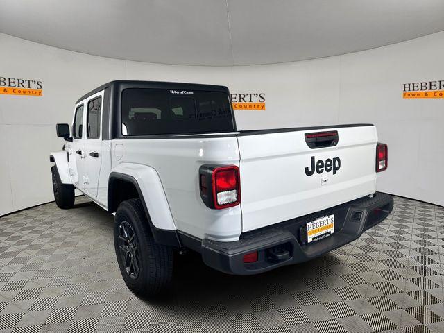 new 2024 Jeep Gladiator car, priced at $42,150