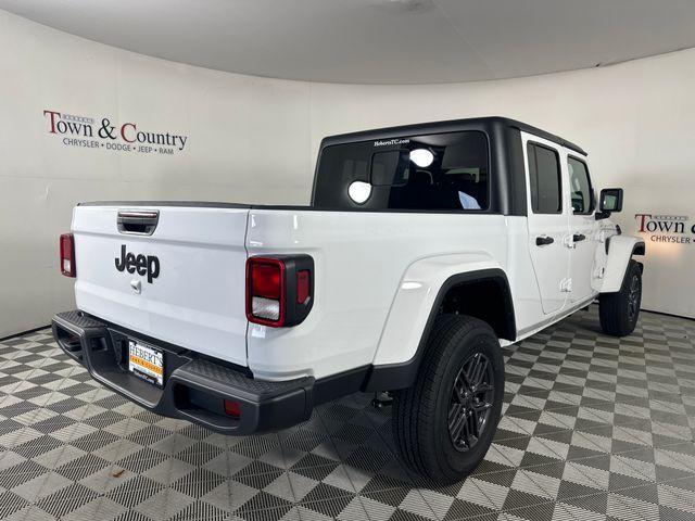 new 2024 Jeep Gladiator car, priced at $42,150