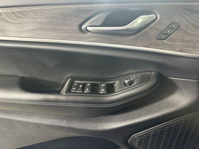new 2025 Jeep Grand Cherokee car, priced at $39,181