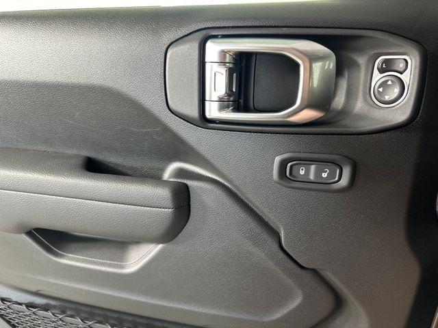 new 2025 Jeep Gladiator car, priced at $47,450