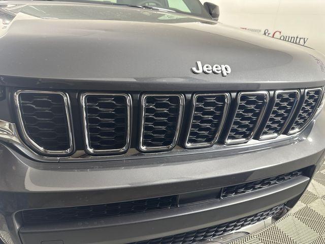 new 2025 Jeep Grand Cherokee L car, priced at $39,220