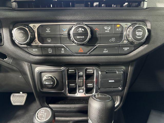 new 2025 Jeep Gladiator car, priced at $42,805