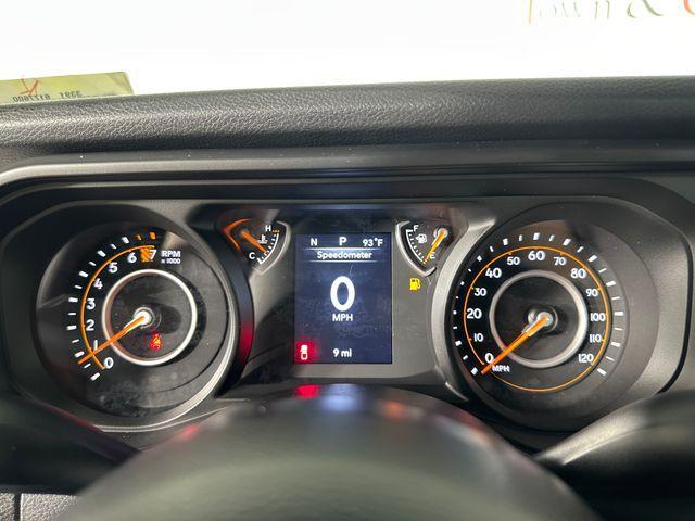 new 2025 Jeep Gladiator car, priced at $42,805