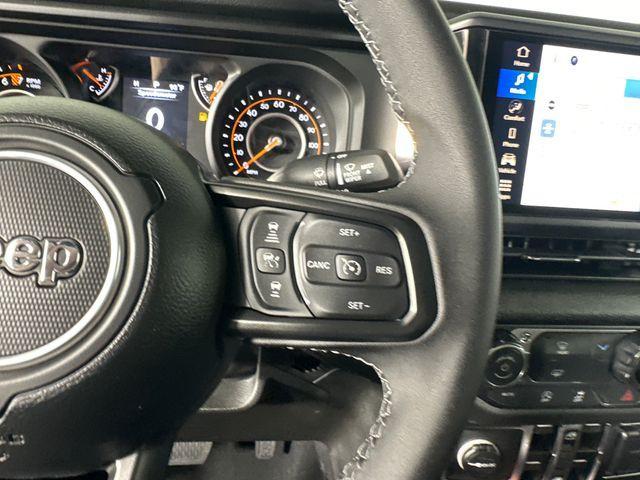 new 2025 Jeep Gladiator car, priced at $42,805